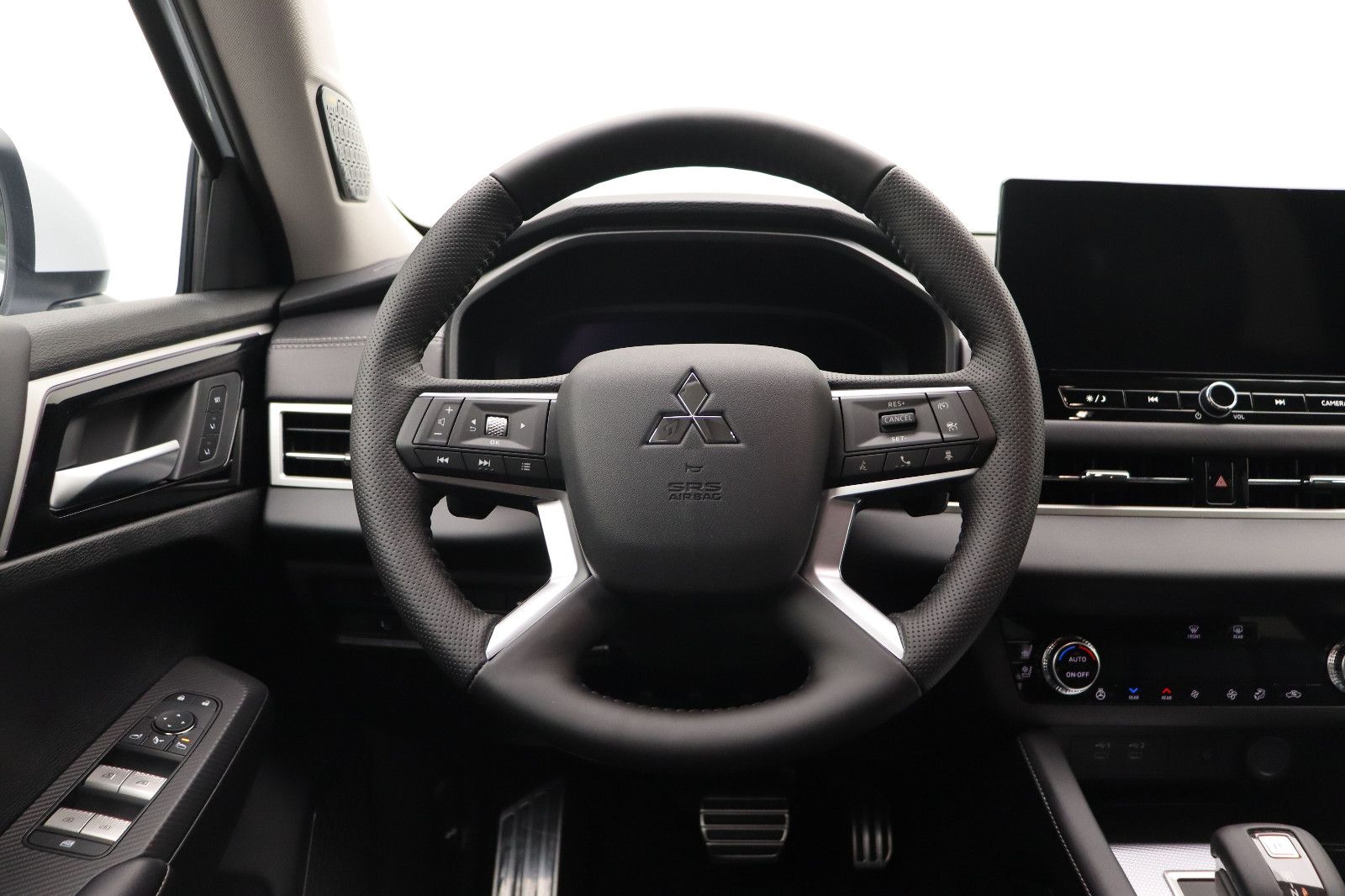 Fahrzeugabbildung Mitsubishi Outlander 2.4 PHEV Top 4WD