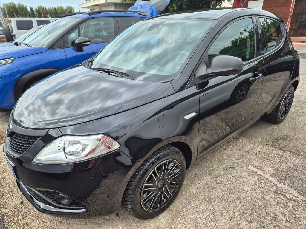 Image of Lancia Ypsilon