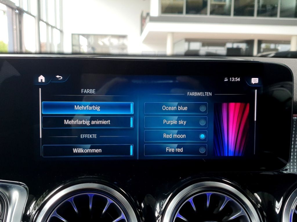 Fahrzeugabbildung Mercedes-Benz EQB 300 4MATIC Progressive*360 Grad*PDC*18 Zoll