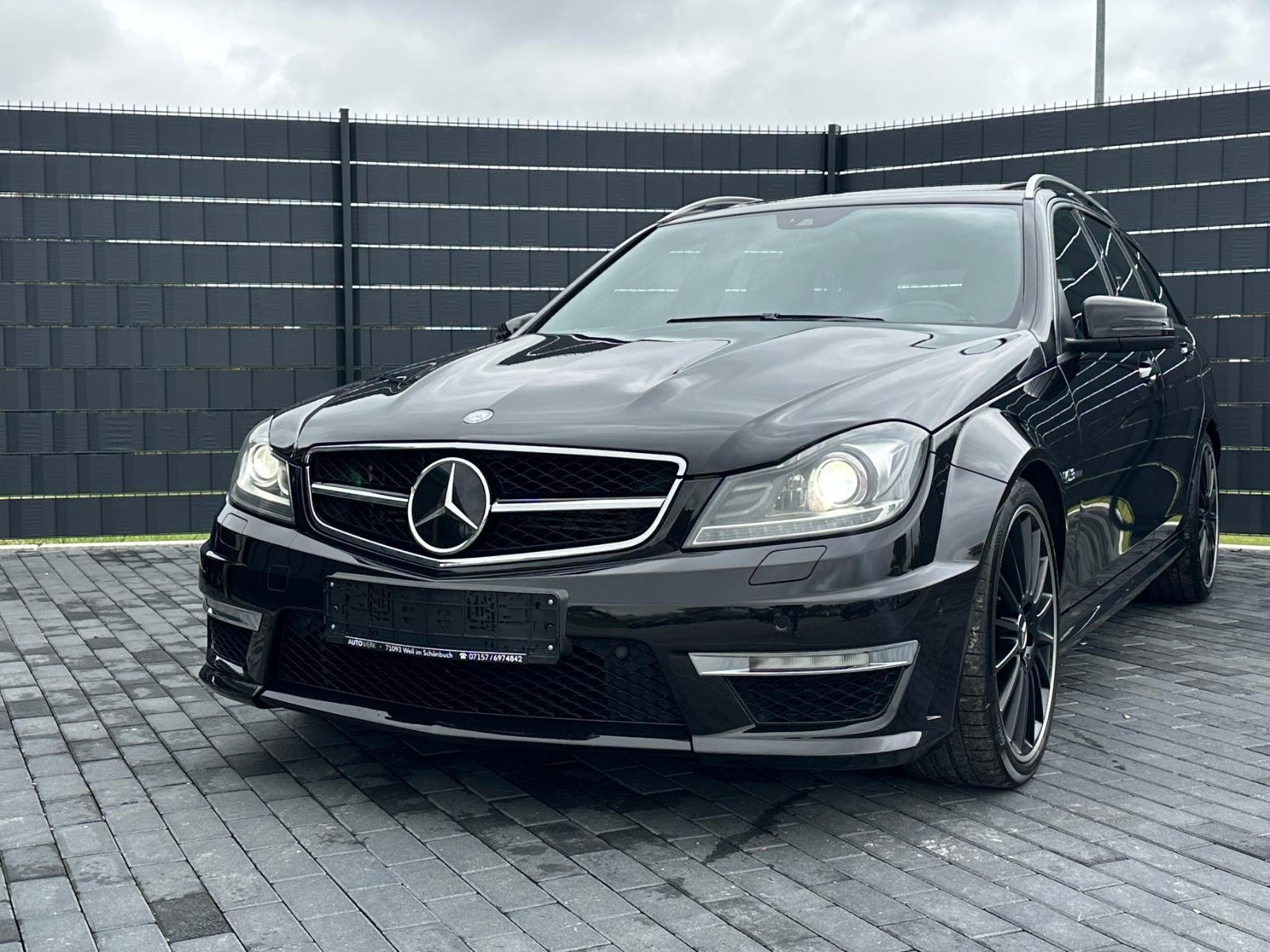 Mercedes-Benz C 63 AMG T*COMAND*CAM*MEMORY*LEDER*SHD*BI-XENON*