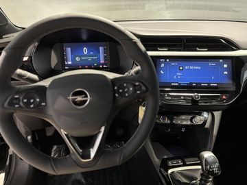 Fotografie 17 des Opel Corsa 1.2 Direct Injection Turbo GS ReNewKnit