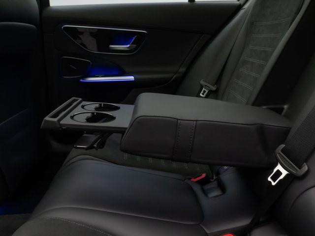 Foto Nummer 26: MERCEDES-BENZ C 300