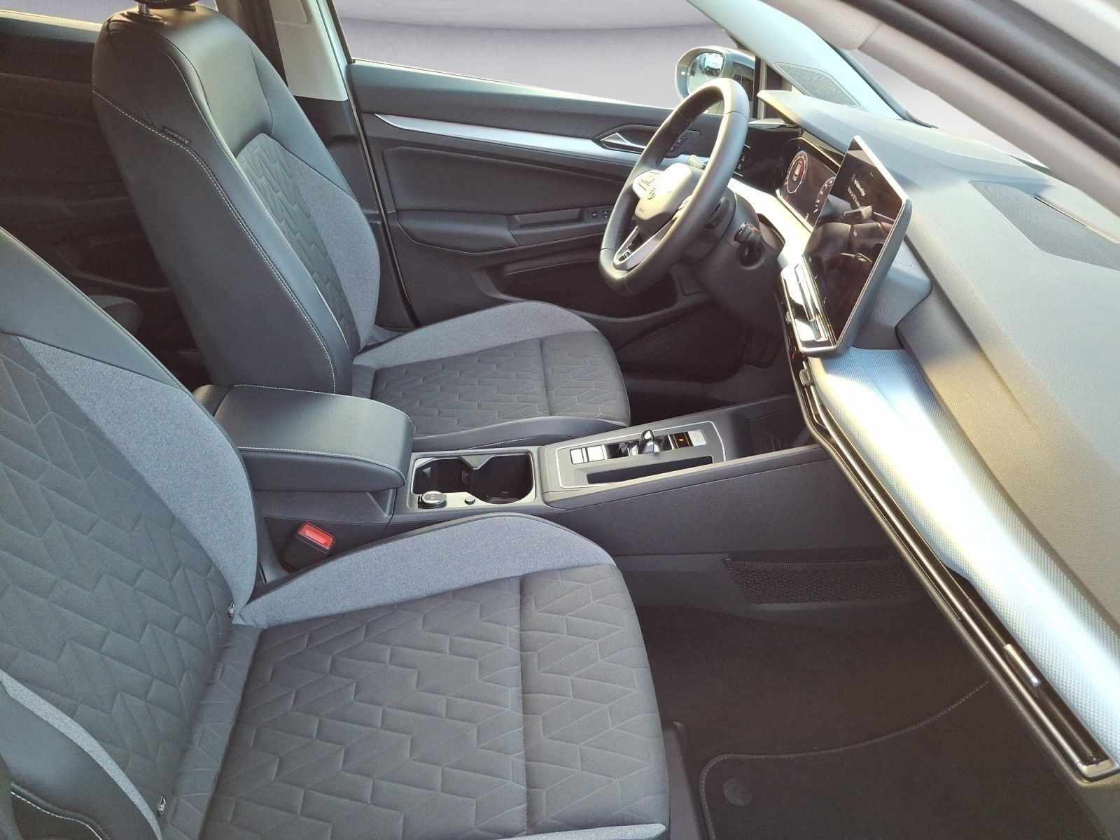 Volkswagen Golf - Bild 9