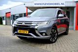 Mitsubishi Outlander 2.0 PHEV Executive Edition Aut. Navi|L - gebrauchte Mitsubishi Outlander aus dem Jahr 2015