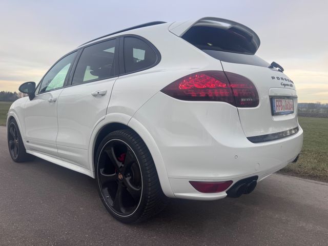 Porsche Cayenne GTS 22zoll Panorama SportChrono