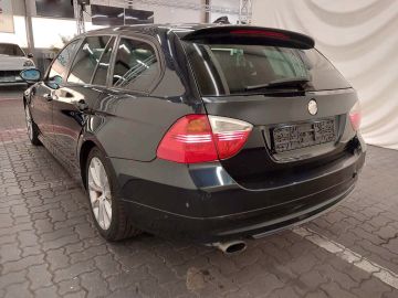 BMW 320 - 4