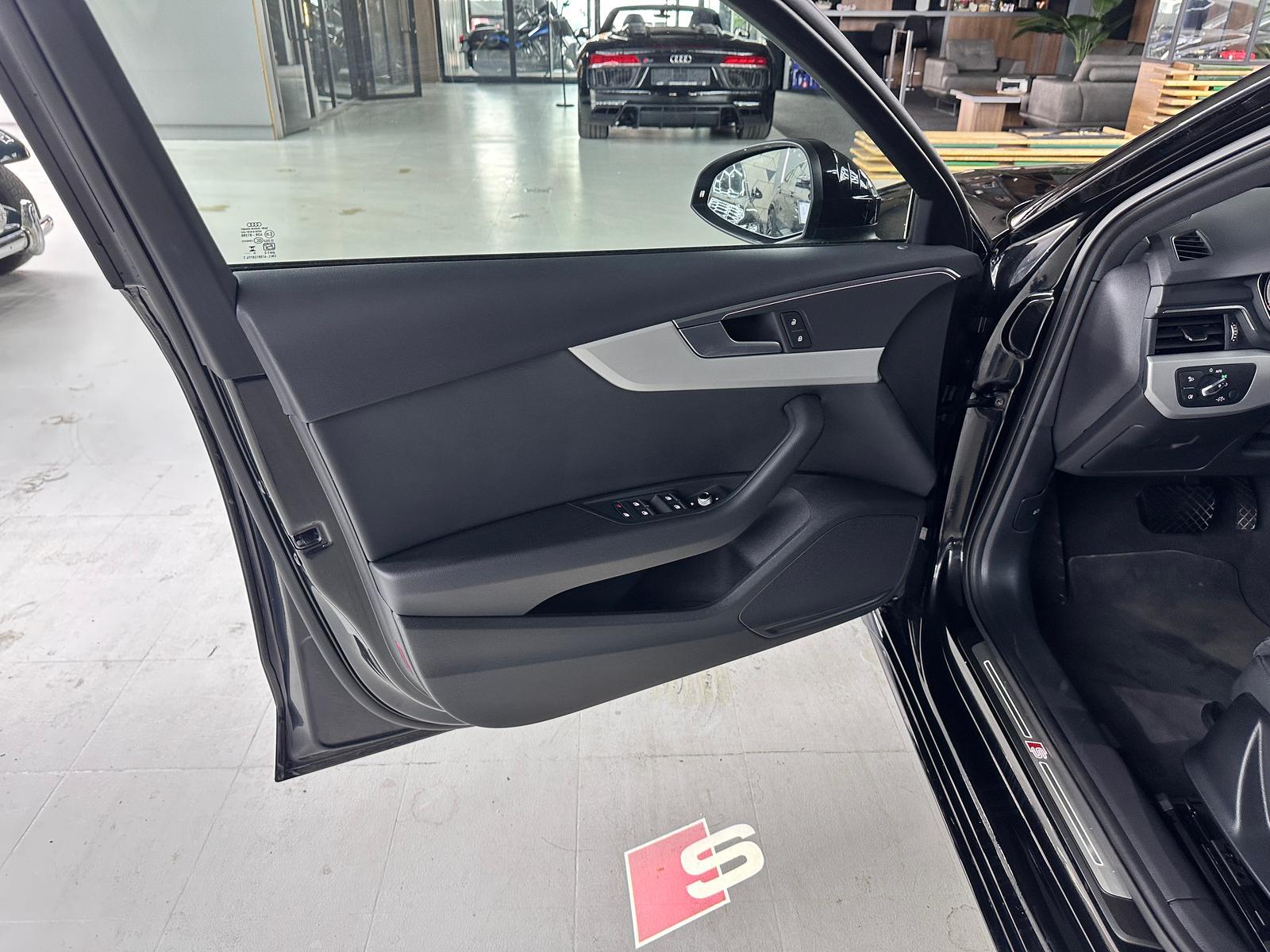 Audi A4 45 TFSI quattro S line PANO/MATRIX/AHK/SOUND, миниатюра 10