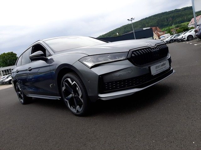 Fahrzeugabbildung Skoda Superb Combi Sportline iV AHK Matrix CANTON