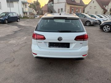 Volkswagen Golf - 8