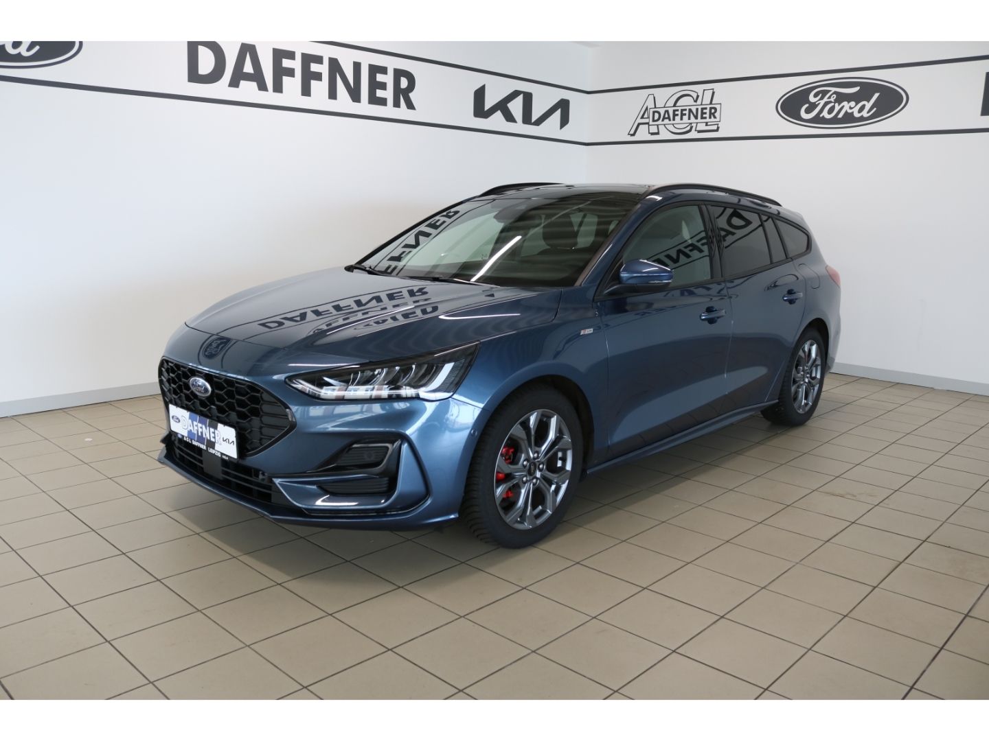 Fahrzeugabbildung Ford Focus Turnier ST-Line X 1.0 EcoBoost Panoramadac