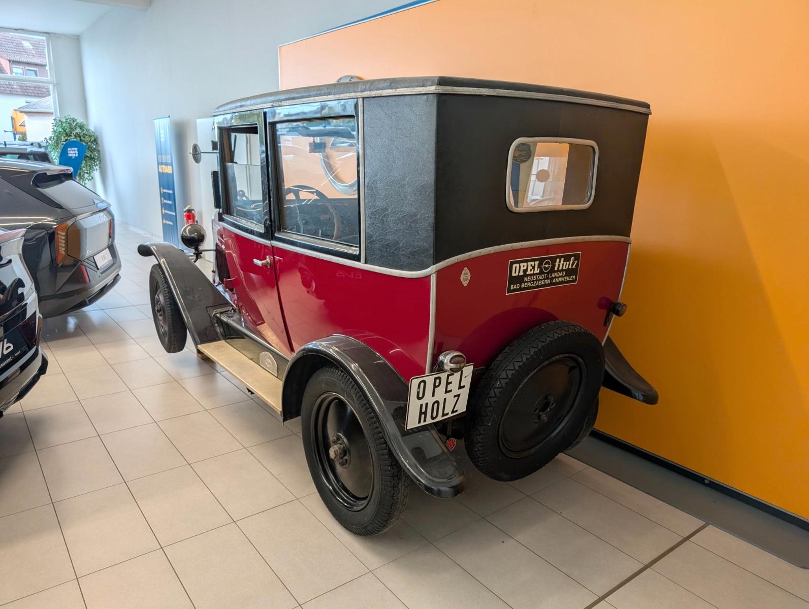 Opel 4/14 PS Laubfrosch Limousine Oldtimer
