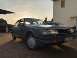 Mazda 929 hc - Mazda 929 mit Benzin-Antrieb: Limousine
