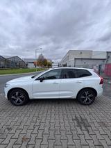 Volvo XC60 B4 D R Design Geartronic R Design - Volvo Gebrauchtwagen in Nürnberg