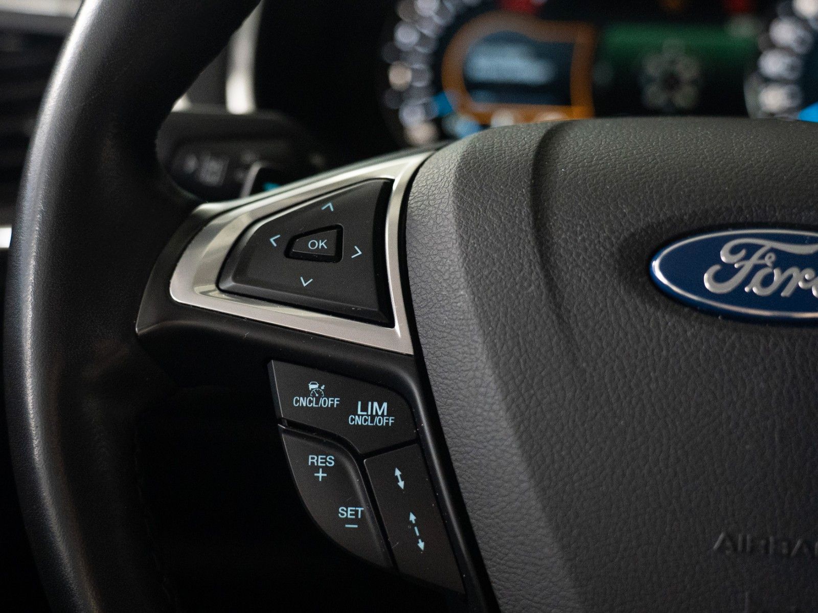 Fahrzeugabbildung Ford Galaxy Titanium/NAVI/AUTOMATIK/7-SITZER/WINTER