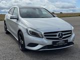 Mercedes-Benz A 200 BlueEFF *Pano,Kamera,Standheizung,Memory* - Mercedes-Benz A-Klasse: Silber