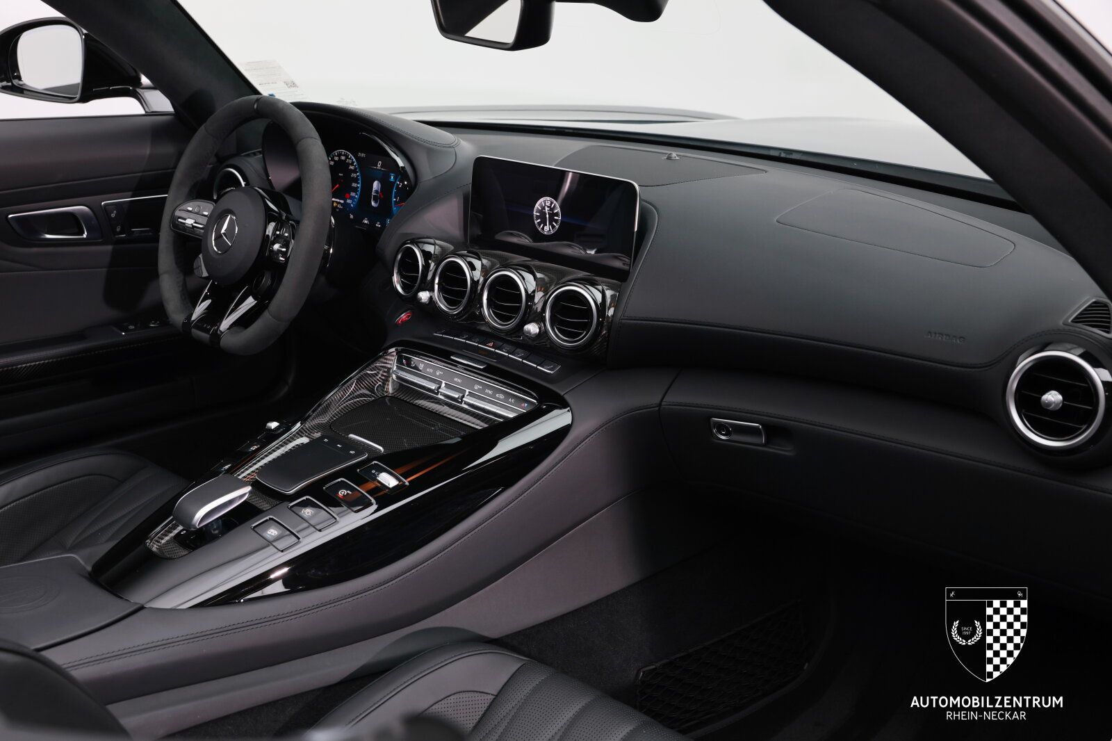 Mercedes-Benz AMG GT R - Bild 13