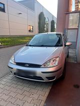 Ford Focus 1.6L MK1 - Ford Focus aus 2003: Kleinwagen