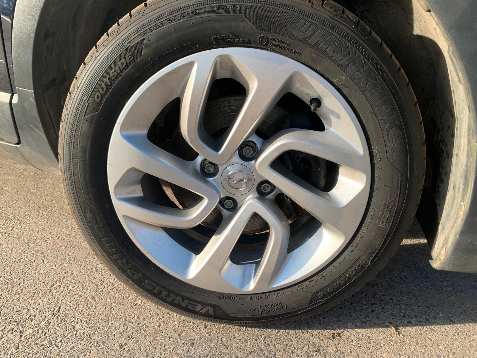 Opel Crossland (X) ALU 16" KAMERA SHZ AHK