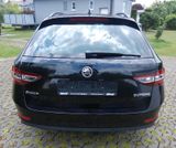 Skoda Superb Combi Ambition Navi AHK Kamera 8xAlu - Skoda Superb: 8