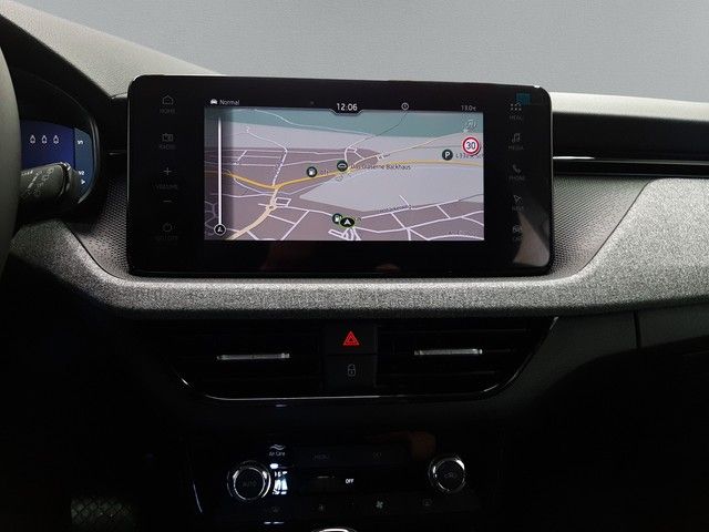 Fahrzeugabbildung Skoda Kamiq Selection 1.5TSI DSG Matrix LED AHK ACC