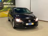 Volkswagen Golf 1.2 TSI BMT Comfortline+NAVI+BLUETOOTH+SHZ+ - mit Benzin-Antrieb: Schwarz, mit Klimaanlage, Bluetooth