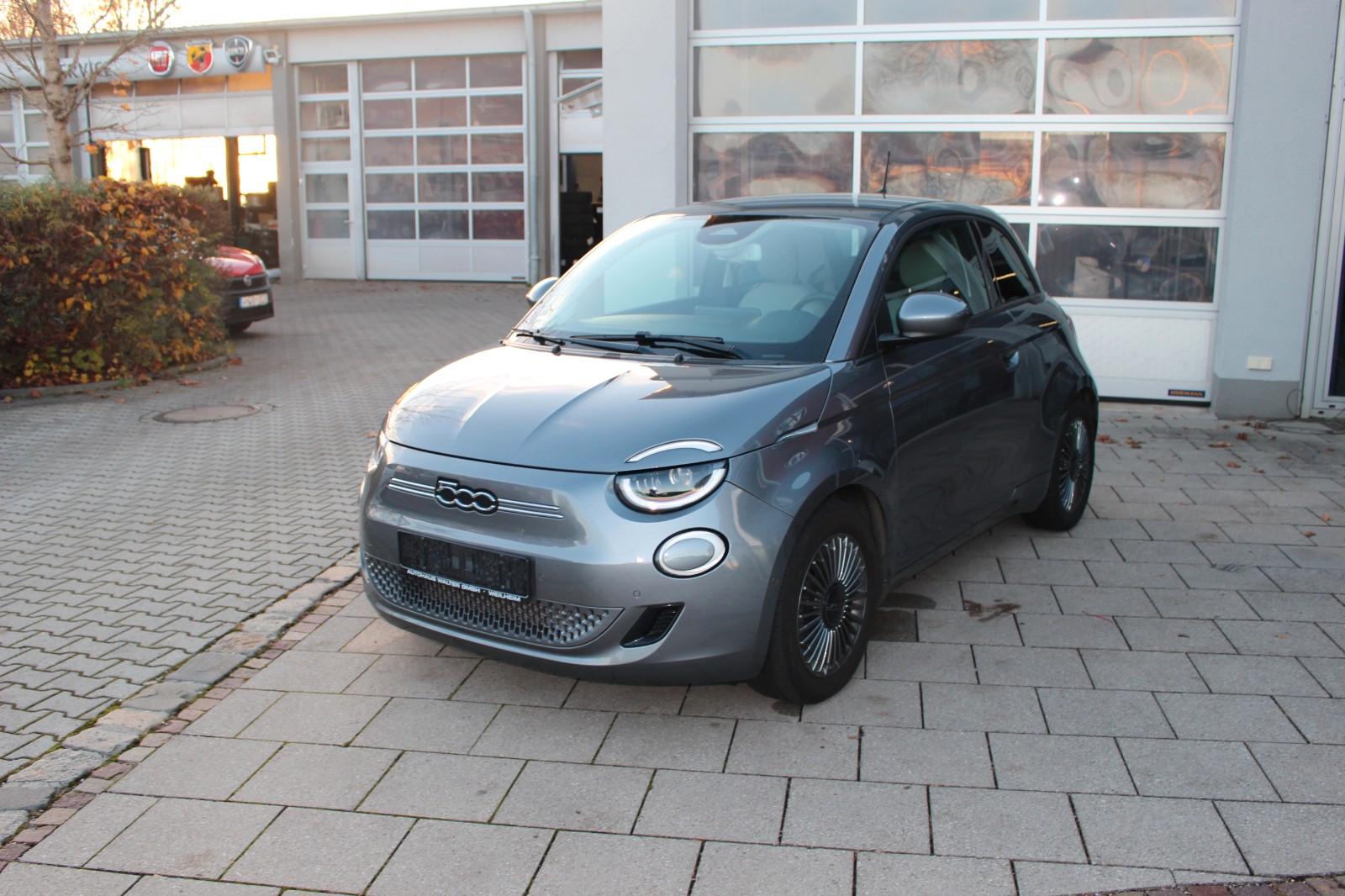 Fiat 500e Icon Kamera/Navi/LED/Co-Driver-Paket
