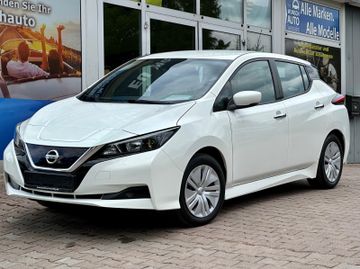 Fotografie Nissan Leaf 150 PS 39KWH Acenta