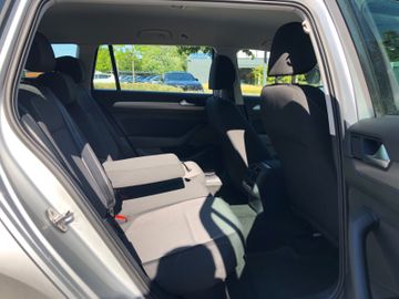 Volkswagen Passat Variant - 12