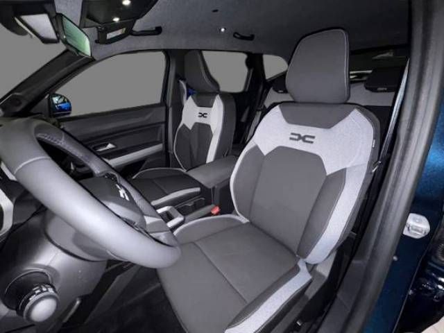 Fahrzeugabbildung Dacia Bigster Journey mild hybrid 140