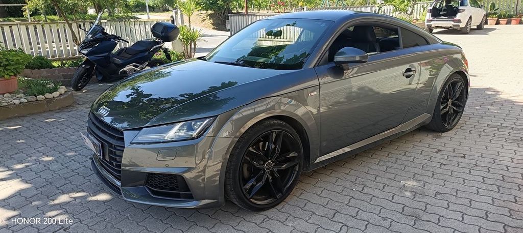 Image of Audi TT
