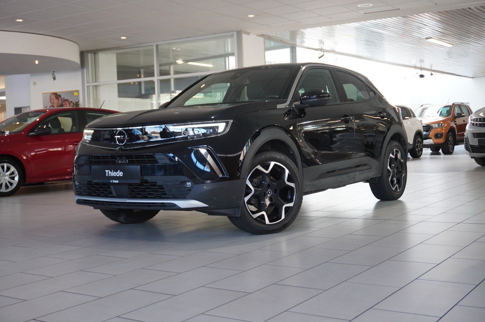 Fahrzeugabbildung Opel Mokka 1.2 Ultimate AHK/NAVI/SHZ/KAMERA/ACC/18"AL