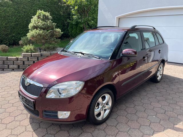 Skoda Fabia Combi Style 1.6 Edition,1.Hand,8xbereift