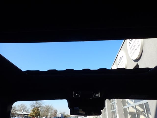 Fahrzeugabbildung BAW 212 TCI 4WD Grün/Schwarz/Grau Leder Digitales Co