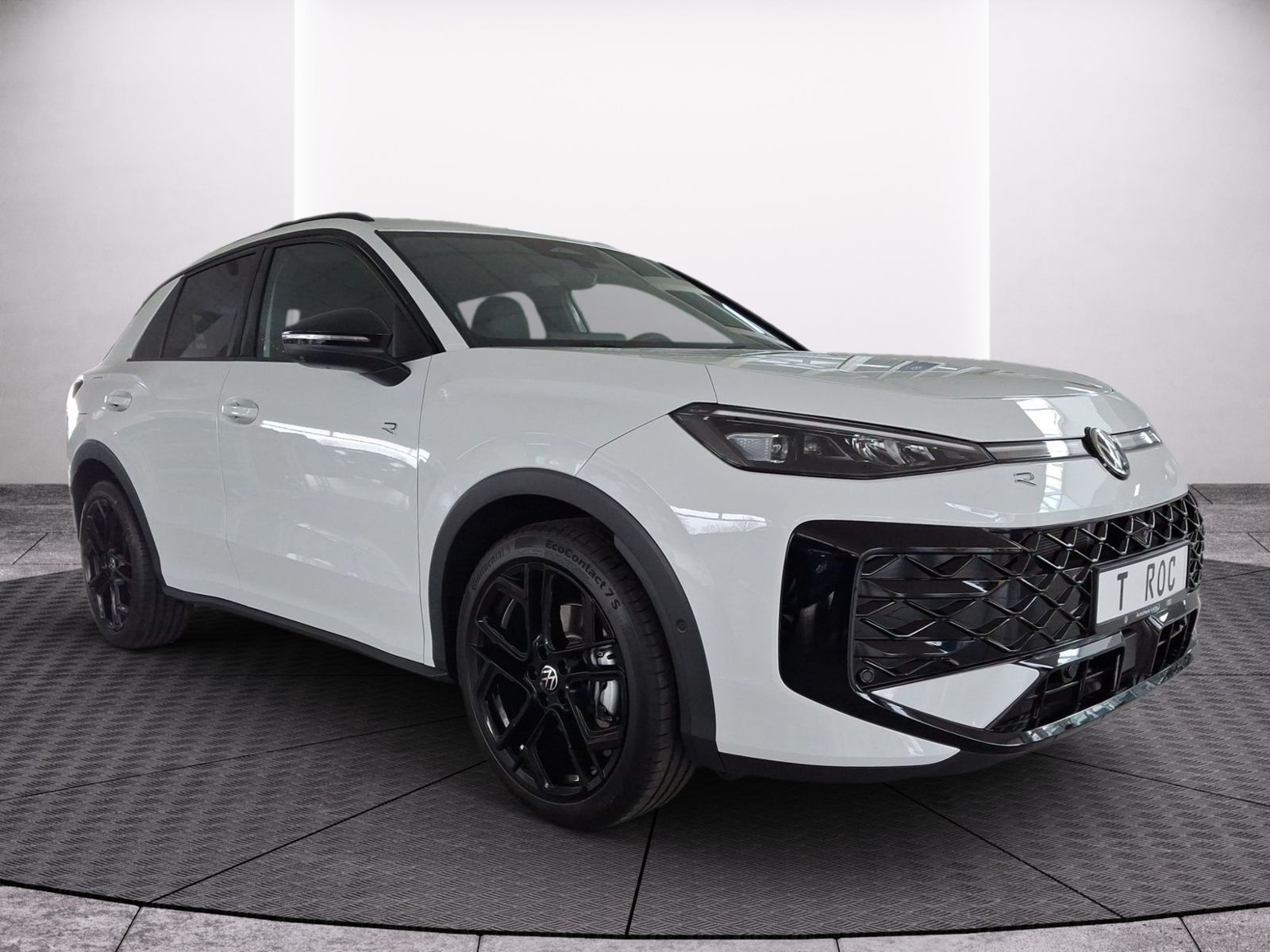 Volkswagen T-Roc R-Line 1.5 eTSI DSG Matrix Black Style foto 3