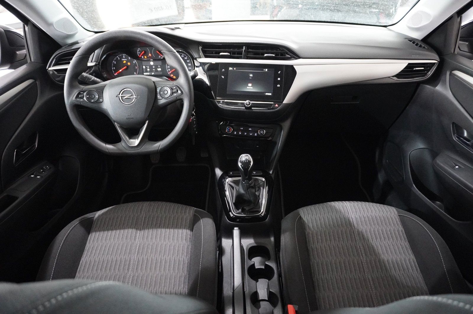 Fahrzeugabbildung Opel Corsa F 1.2 EDITION NAVI/TEMP/PDC/SPORT/DAB+