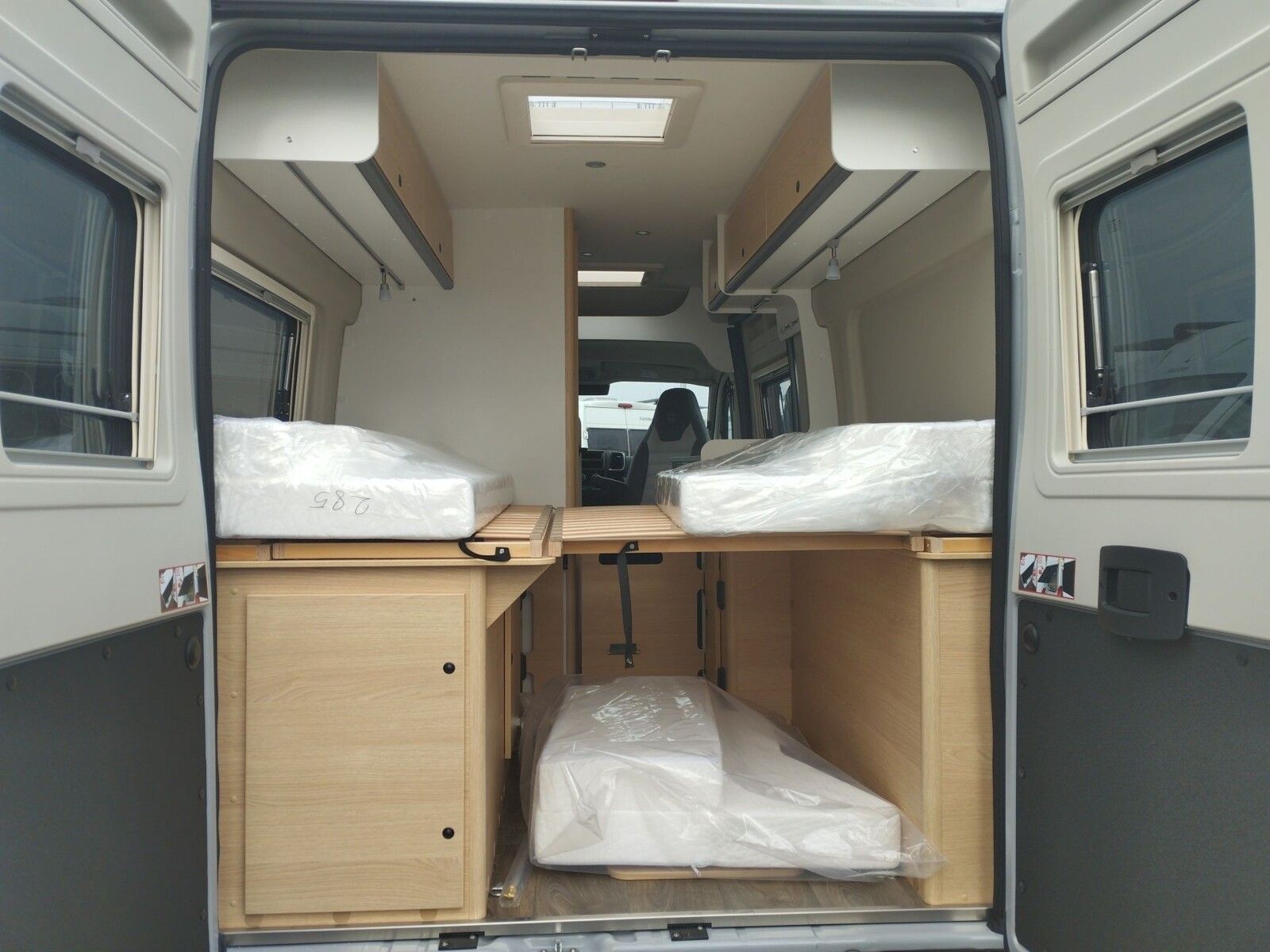 Fahrzeugabbildung Sunlight Adventure Cliff 602 Automatik, Dörr Edition, LTE