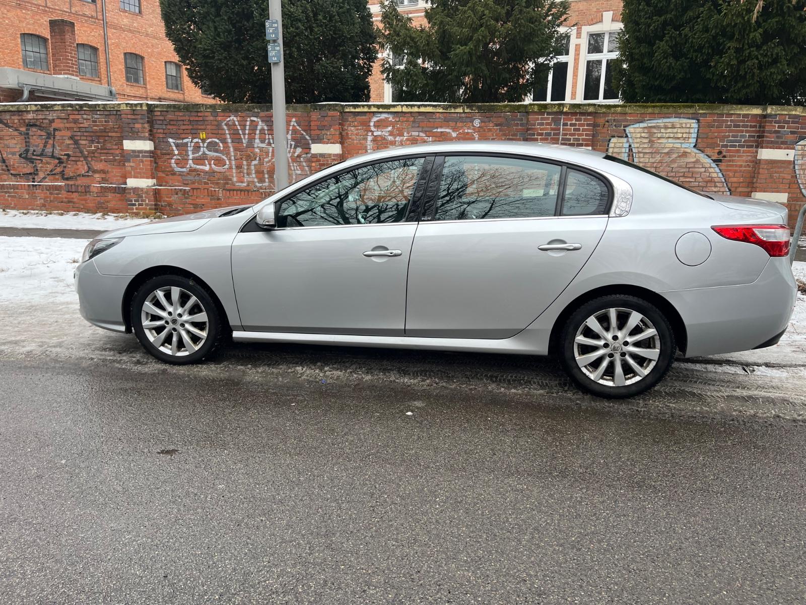 Renault Latitude 2,0 Initiale Paris