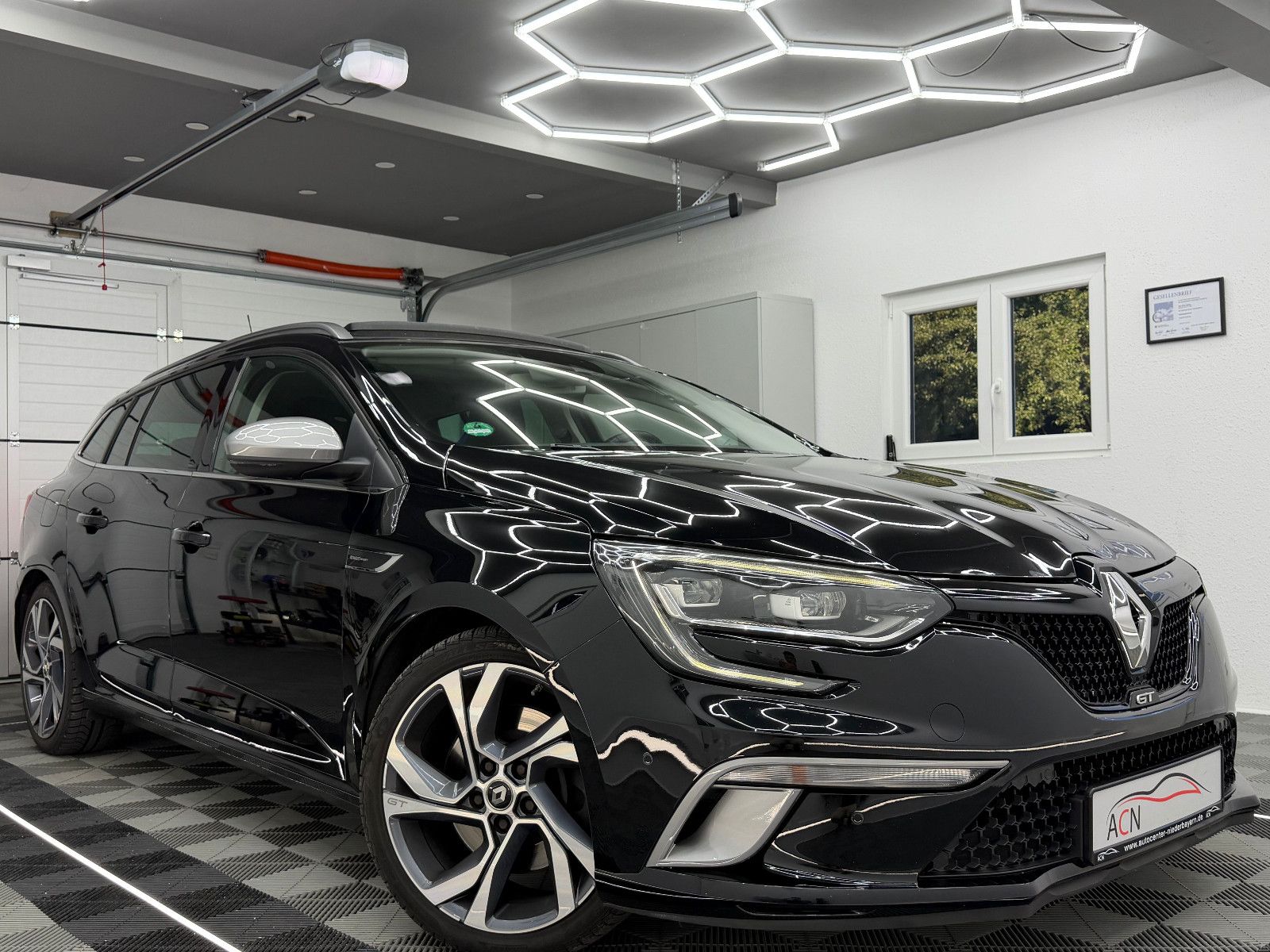 Fahrzeugabbildung Renault Megane IV Grandtour GT 4CONTROL/HuD/AHK/eGSD