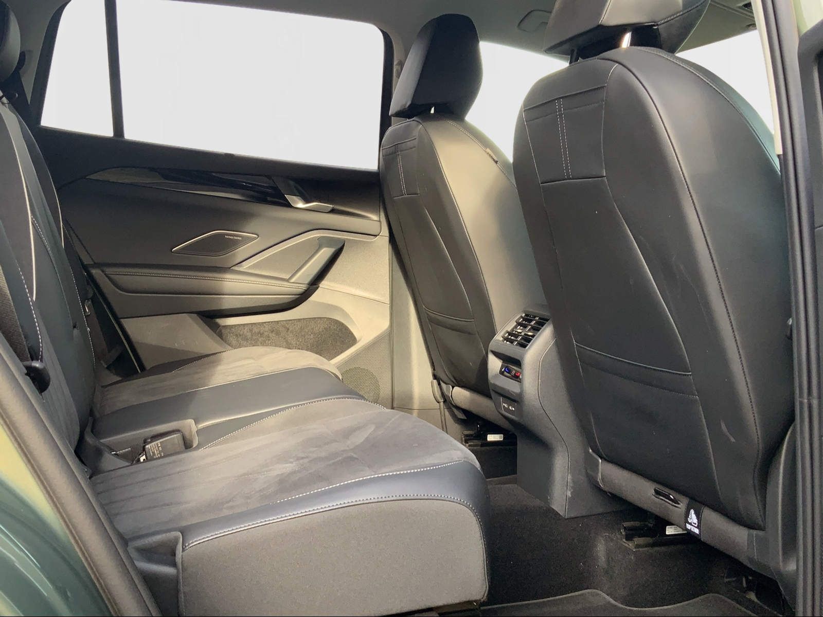 Tayron 1.5 eTSI Elegance STDHZ, RFK,AHK,MATRIX.