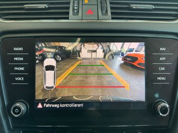 Skoda Octavia Combi *PANO*ACC*NAVI*LED*2-ZONEN*