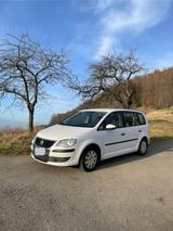 Volkswagen Touran 1.4 TSI Conceptline Conceptline - Volkswagen Touran: Conceptline