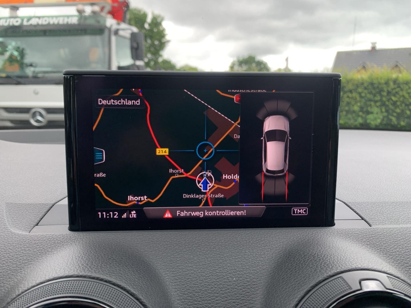 Audi Q2 quattro sport El. Panodach Navi Leder Digital