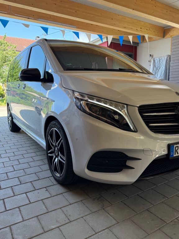 Mercedes-Benz V 220