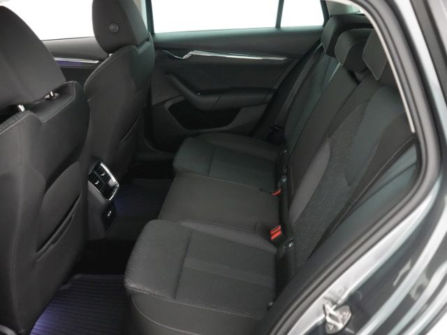 Octavia COMBI STYLE TDI DSG+AHK+NAVI+KLIMA+SITZH