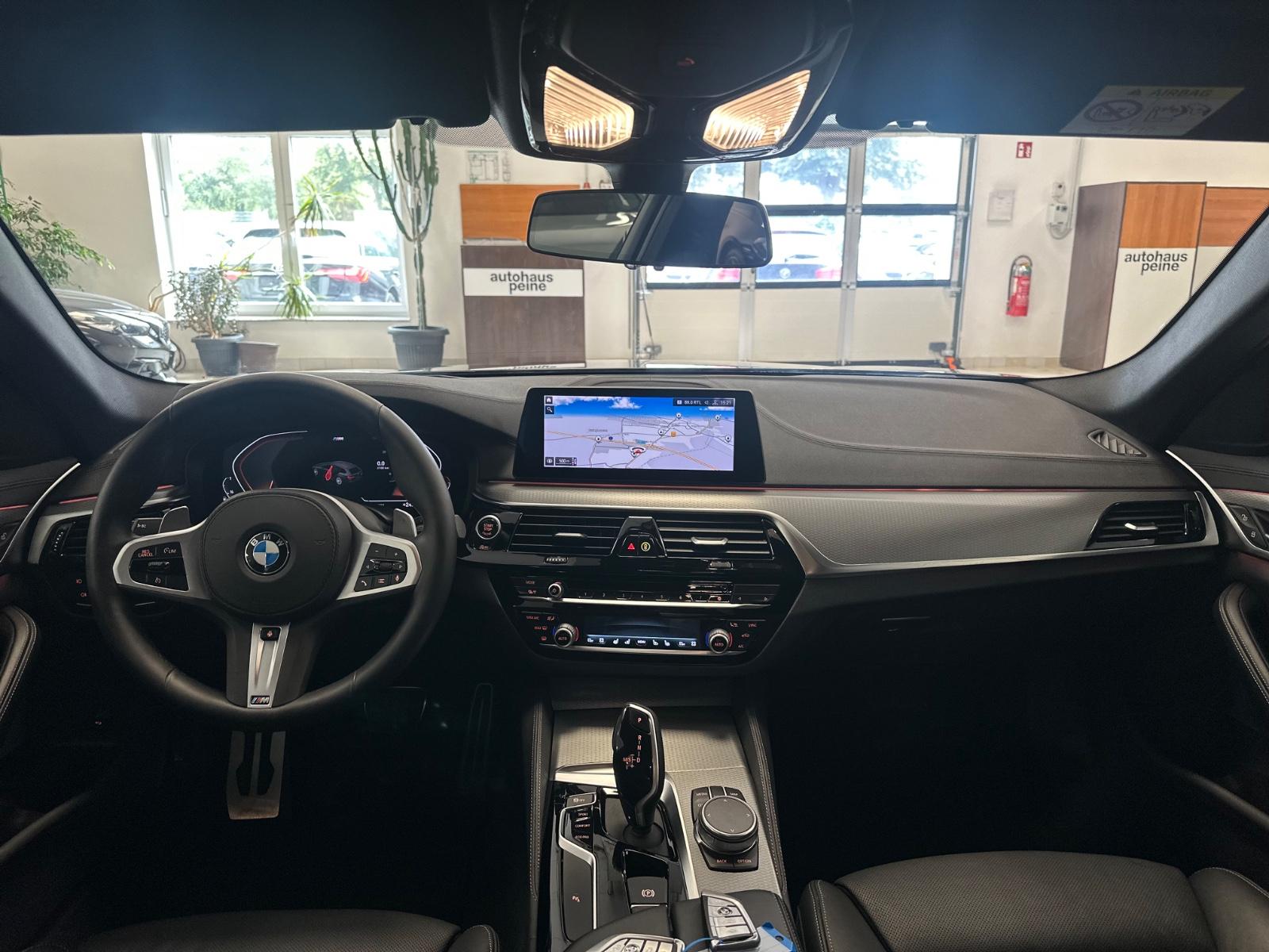 BMW 530ixD/LCPPro/HUD/LEDerBelüfStz/P&DrivAs/M-Sport