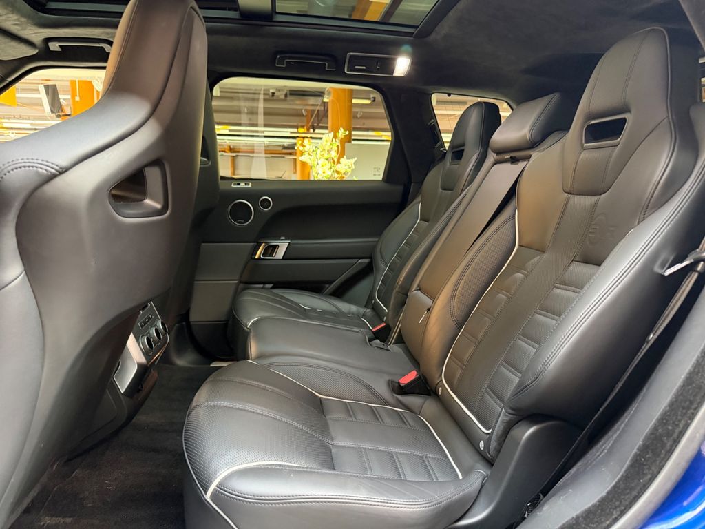LAND ROVER Range Rover Sport 5.0 V8 SVR|ACC|AHK|Bi-Xenon LAND ROVER Range Rover Sport 5.0 V8 SVR|ACC|AHK|Bi-Xenon