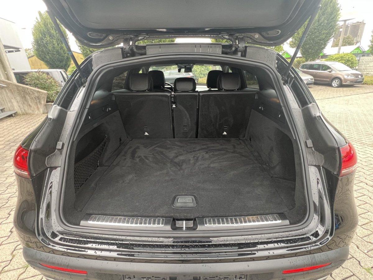 Mercedes-Benz EQC   400 4Matic (293.890)