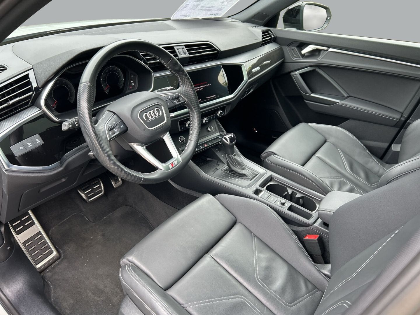 Audi Q3 Sportback 40 2.0 TFSI quattro S tronic S Line foto 11