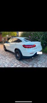 Mercedes-Benz GLC 300 4MATIC Coupé Autom. - - Mercedes-Benz GLC 300 mit Benzin-Antrieb: Coupe, Automatik
