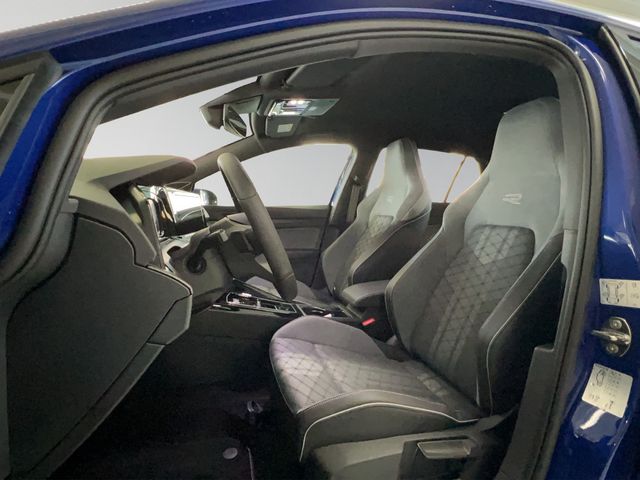 Golf VIII R-Line 1.5 eTSI DSG